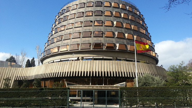 Exterior del Tribunal Constitucional / Wikimedia commons