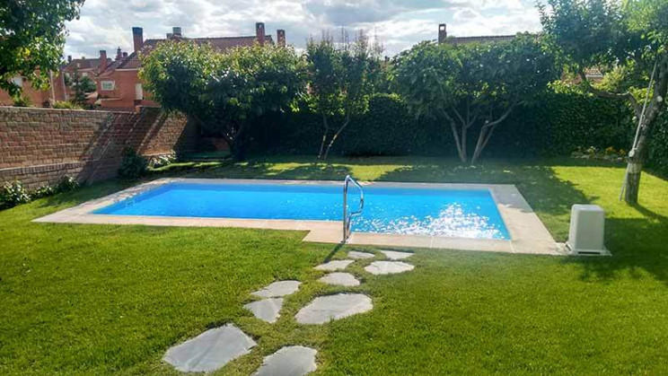 Tipos De Piscinas Para Instalar En Casa Y Tendencias En 2019 Idealista News