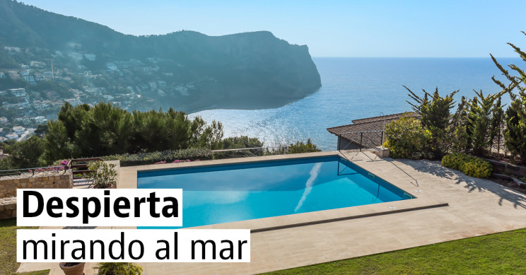 Casas en venta con piscina y vistas al mar