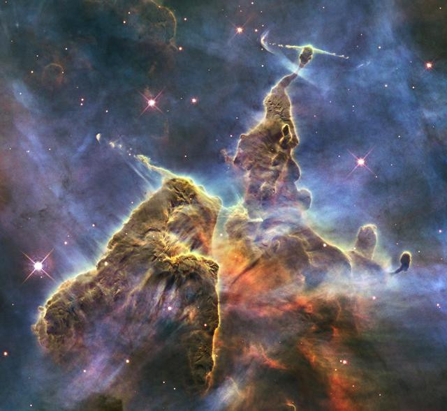 Nebulosa conocida como "Los Pilares de la Creación" / NASA