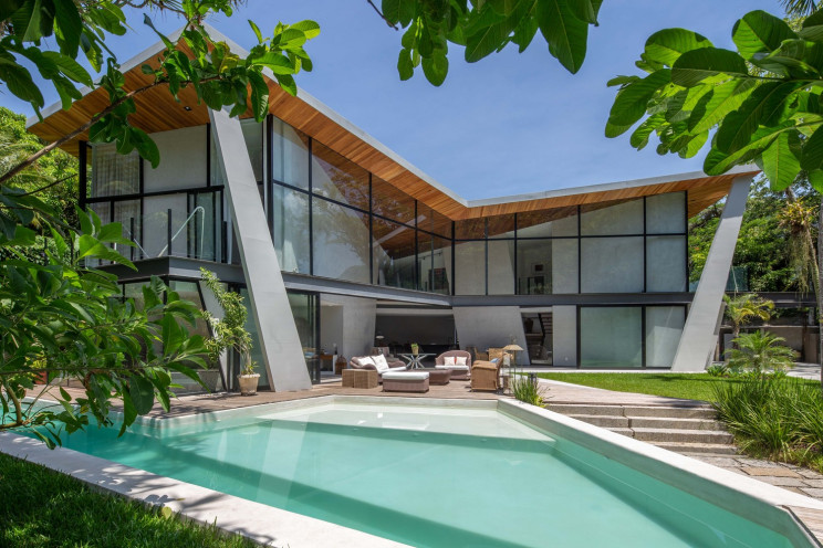 Tiago Tardin via Archdaily