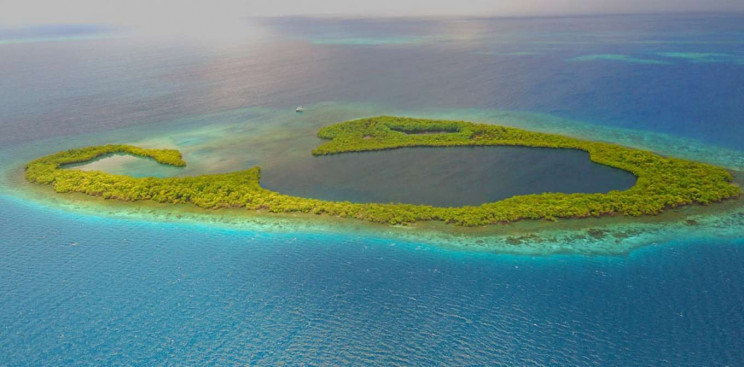 Private Islands online