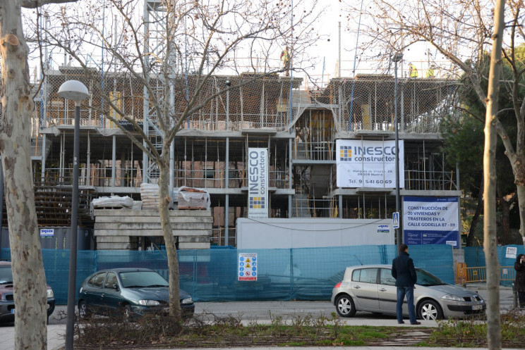 Construcción en Madrid. Fuente: Wikimedia.