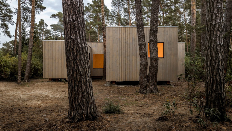 César Bejar/ Zeller & Moye