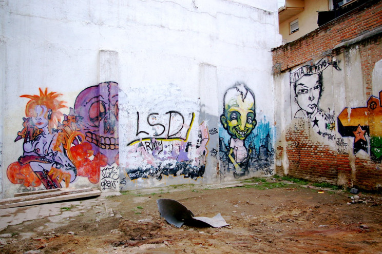 Imagen del derribo de una vivienda okupada en Embajadores / Flickr/Creative commons