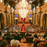 Cataluña tramita una ley para dar alquiler social a okupas