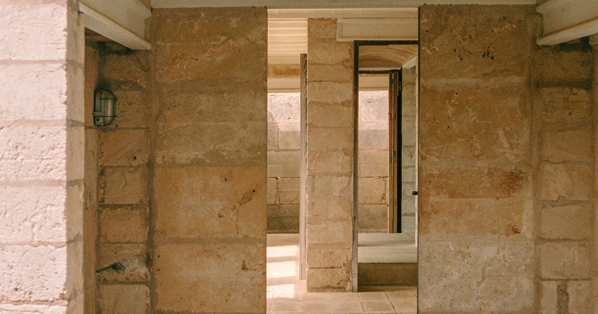洋書 Utzon Logbook :Two Houses on Majorca