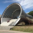La sala de conciertos Rhike se ubica en la ciudad de Tiflis, Georgia.