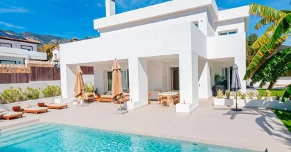 Vivienda en Marbella, Málaga - 2.999.999 eur