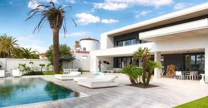 Vivienda en Empuriabrava, Girona - 3.250.000 eur