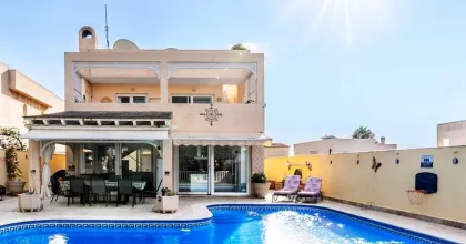 Vivienda en Garrucha, Almería - 1.150.000 eur